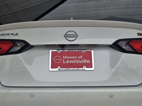 New 2025 Nissan Versa SR w/ Trunk Package FWD image 13
