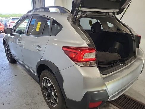 Used 2019 Subaru Crosstrek 2.0i Premium AWD/4WD image 2