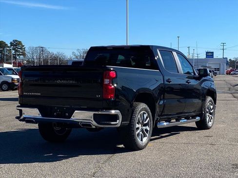 New 2026 Chevrolet Silverado 1500 LT w/ Z71 Off-Road Package AWD/4WD image 3
