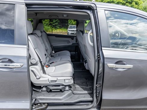 Used 2023 Honda Odyssey EX image 18