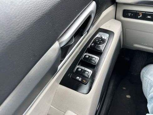 Used 2022 Kia Telluride S AWD/4WD image 26