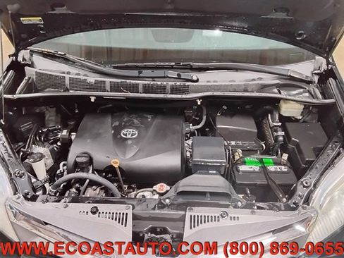 Used 2020 Toyota Sienna XLE FWD image 9