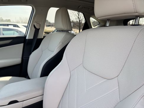 Used 2025 Lexus NX 350h AWD w/ Accessory Package (2T) image 17