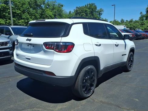 New 2026 Jeep Compass Latitude AWD/4WD image 6