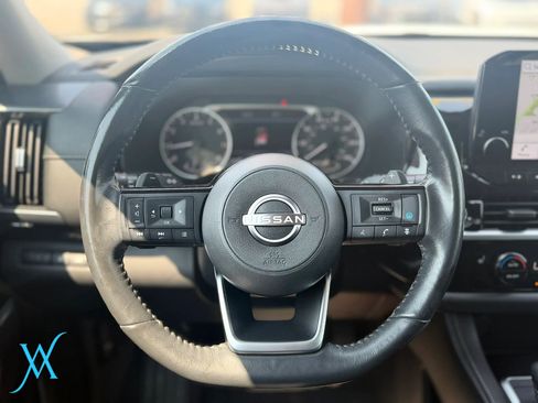 Used 2022 Nissan Pathfinder SL w/ SL Black Package AWD/4WD image 34