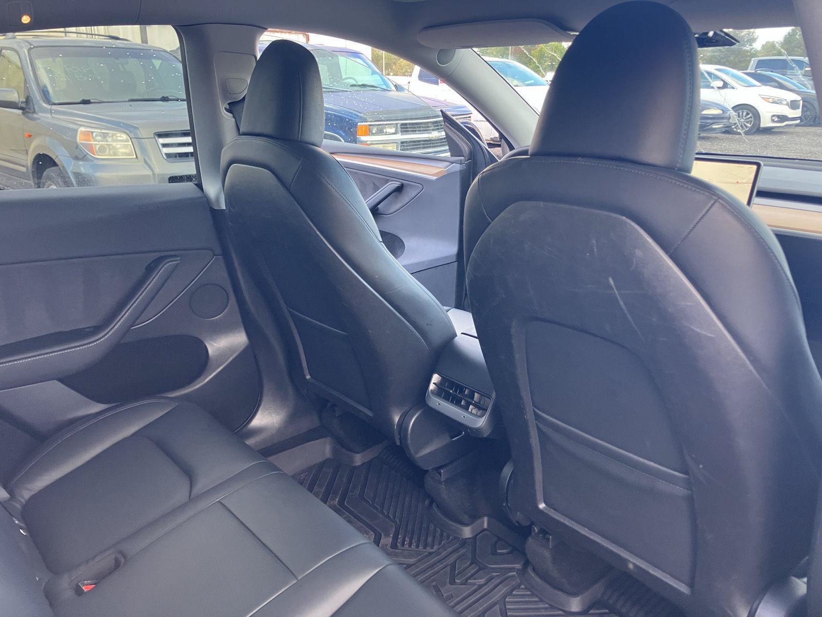 Used 2023 Tesla Model Y Long Range AWD/4WD image 21