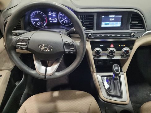 Used 2019 Hyundai Elantra SE image 22