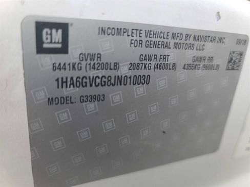 Used 2018 Chevrolet Express 4500 Extended w/ Driver Convenience Package image 47