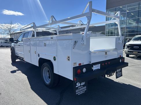 New 2026 Ford F550 4x4 Crew Cab image 4