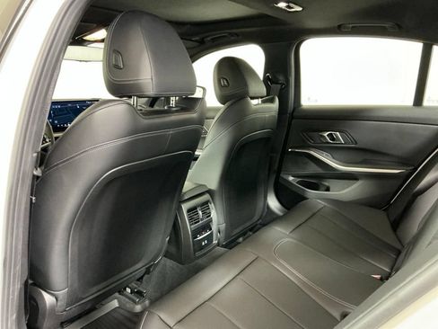 Certified 2025 BMW 330i Sedan w/ Convenience Package RWD image 25