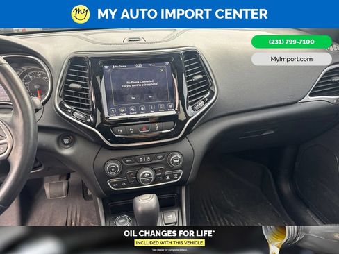 Used 2021 Jeep Cherokee High Altitude AWD/4WD image 21