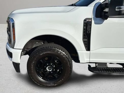 Used 2024 Ford F250 XL w/ STX Appearance Package AWD/4WD image 34