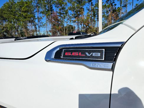 Used 2023 GMC Sierra 2500 SLE w/ SLE Convenience Package image 16