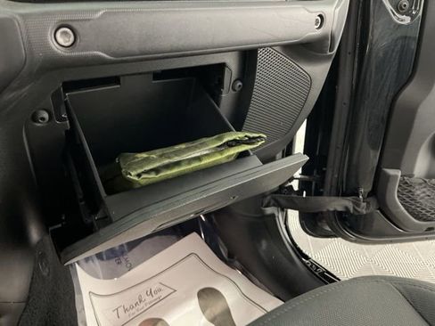 Used 2022 Jeep Gladiator Sport image 34