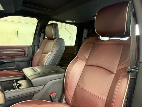 Used 2025 RAM 2500 Limited image 13