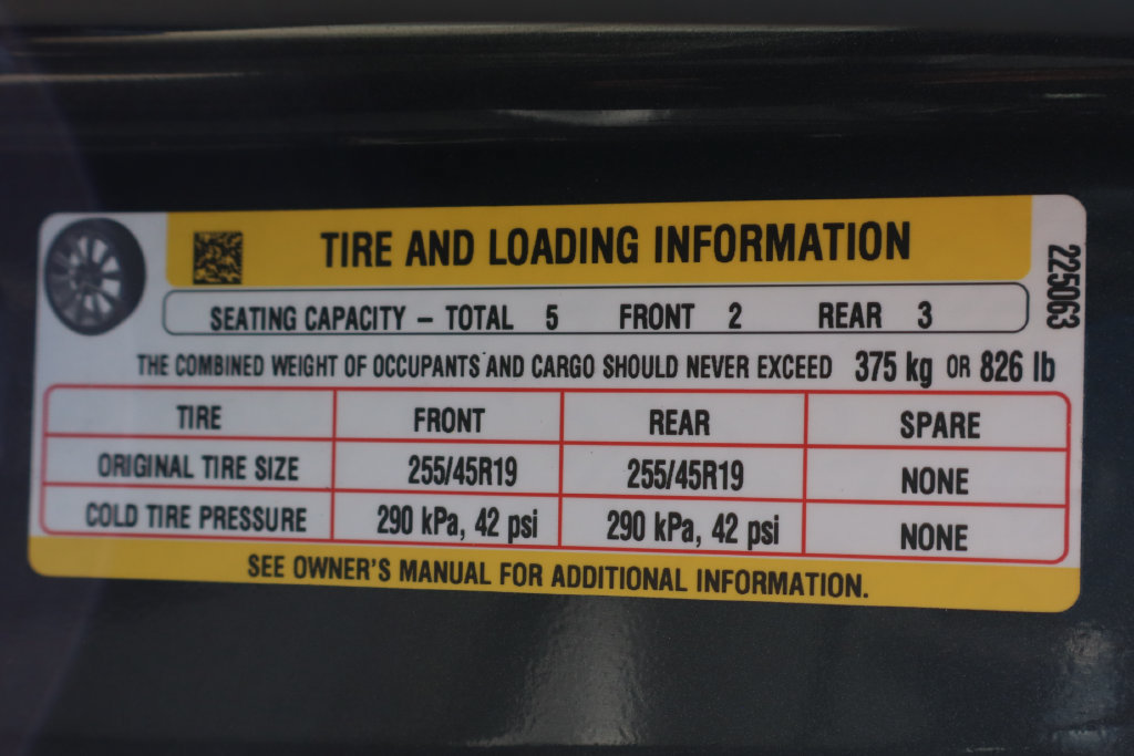 Used 2025 Tesla Model Y Long Range RWD image 40