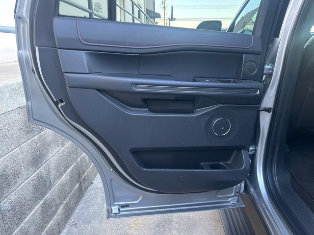 Used 2023 Ford Expedition Limited AWD/4WD image 10