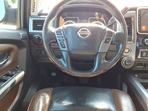Used 2017 Nissan Titan Platinum Reserve w/ Off-Road Package AWD/4WD image 6