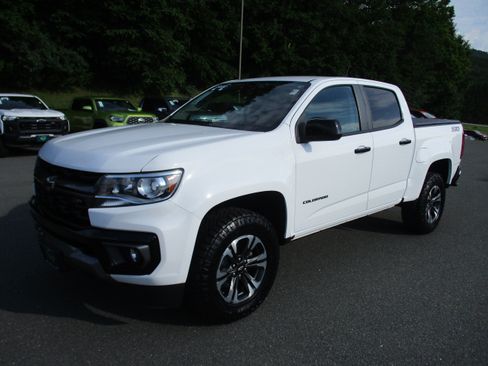 Used 2022 Chevrolet Colorado Z71 AWD/4WD image 1