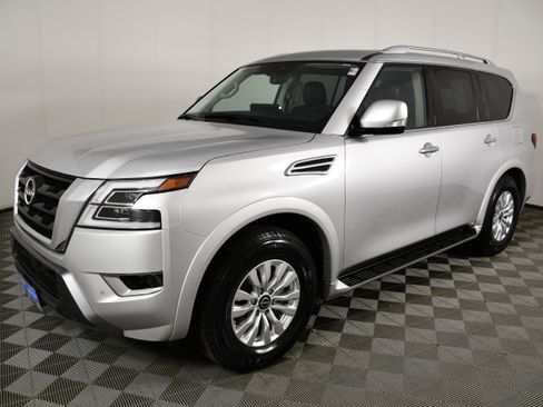 Used 2024 Nissan Armada SV AWD/4WD image 10