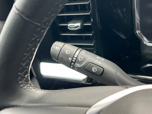 Used 2024 GMC Sierra 1500 SLT image 36