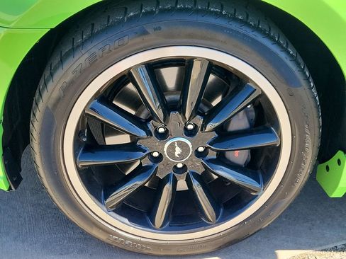 Used 2013 Ford Mustang Boss 302 w/ Boss 302 Accessory Pkg image 17