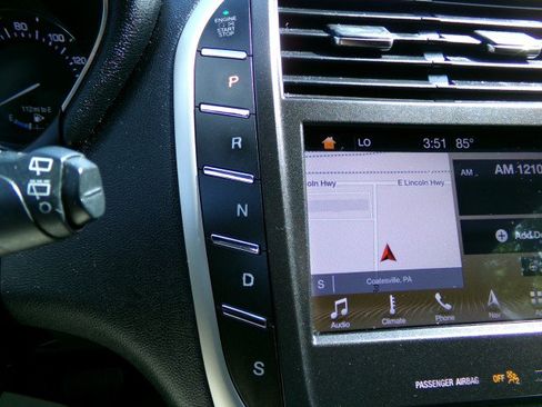 Used 2019 Lincoln MKC Reserve w/ MKC Technology Package FWD image 20