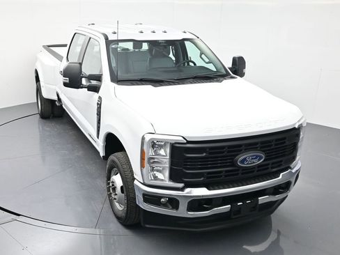 Used 2024 Ford F350 XL AWD/4WD image 37