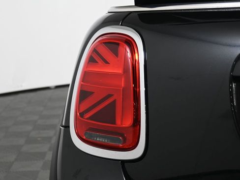 Certified 2023 MINI Cooper S image 18