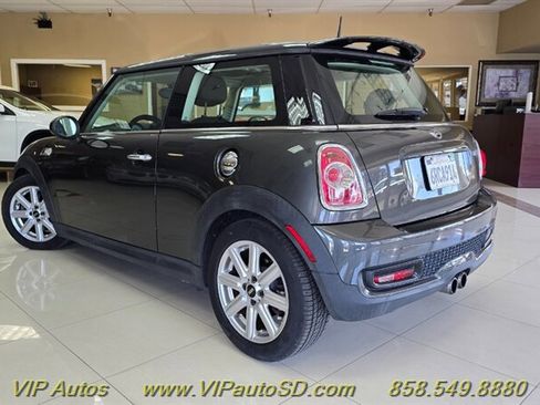 Used 2011 MINI Cooper S FWD image 3