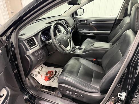 Used 2018 Toyota Highlander Limited Platinum w/ Protection Package #3 image 7