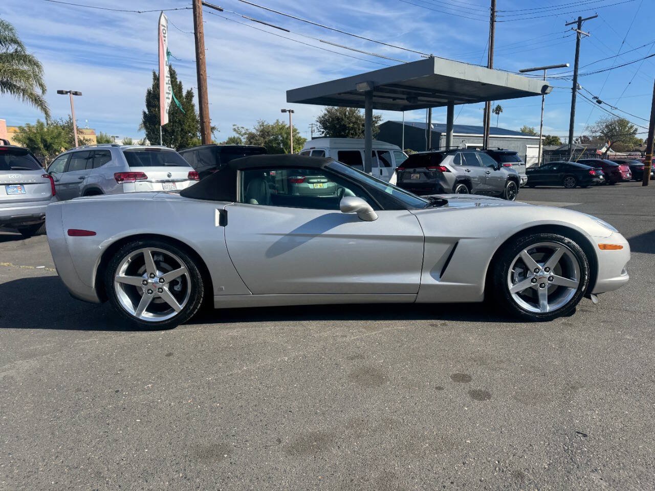 Used 2006 Chevrolet Corvette Convertible w/ Preferred Equipment Group RWD image 8