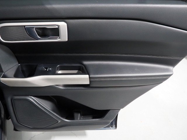 Used 2022 Ford Explorer XLT RWD image 58