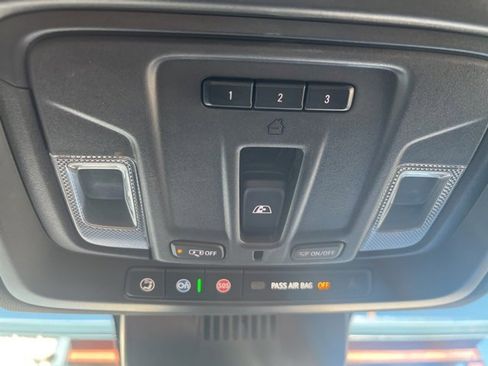 Used 2024 GMC Sierra 1500 AT4 w/ Technology Package image 15