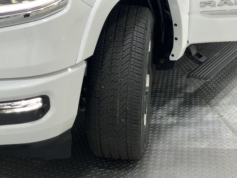 Used 2022 RAM 1500 Limited AWD/4WD image 34