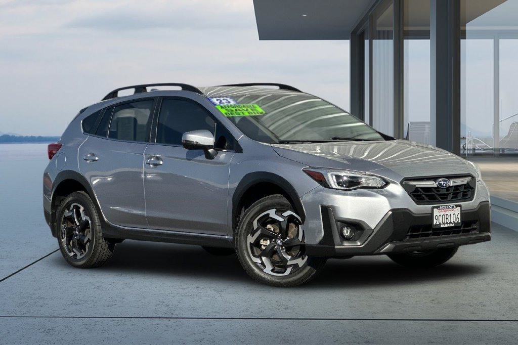 Used 2023 Subaru Crosstrek 2.5i Limited AWD/4WD image 2