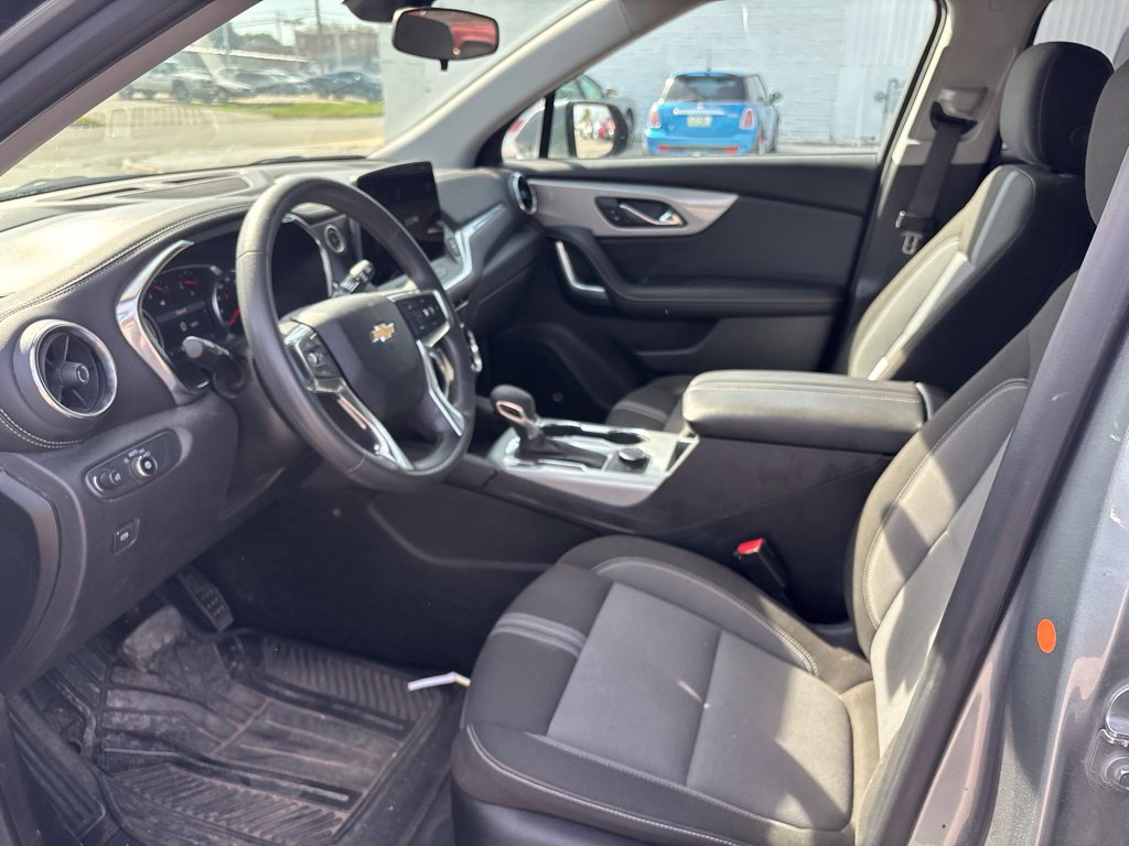 Used 2025 Chevrolet Blazer LT FWD image 14