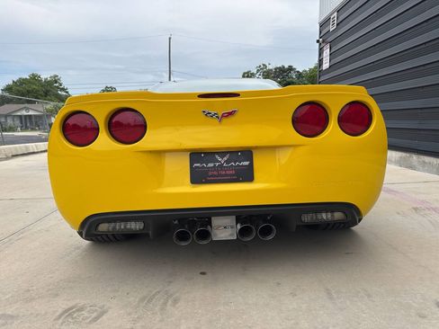 Used 2011 Chevrolet Corvette Z06 w/ Preferred Equipment Group RWD image 14