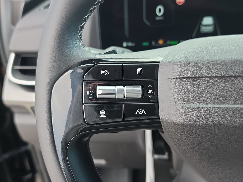 New 2027 Kia Carnival SX w/ Dark Edition Package FWD image 32