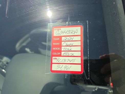 Used 2024 Chevrolet Trax RS w/ Sunroof Package FWD image 7