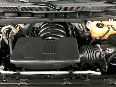 Used 2025 GMC Yukon Denali AWD/4WD image 9
