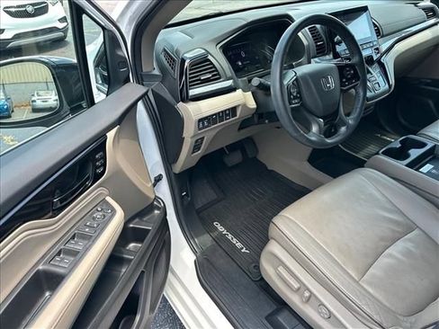 Used 2024 Honda Odyssey Elite image 13