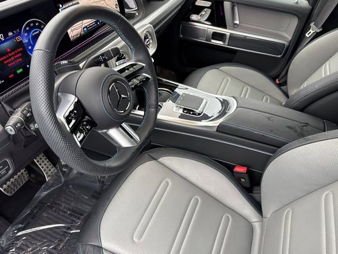 Used 2025 Mercedes-Benz G 580 w/ EQ Technology image 4