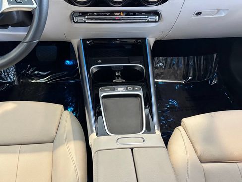 Used 2025 Mercedes-Benz GLA 250 4MATIC w/ Winter Package image 33