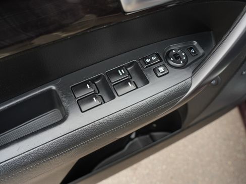 Used 2014 Kia Sorento SX w/ 3rd Row Package image 15