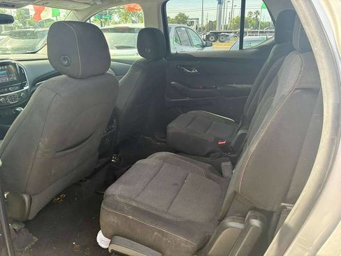 Used 2019 Chevrolet Traverse LT FWD image 10