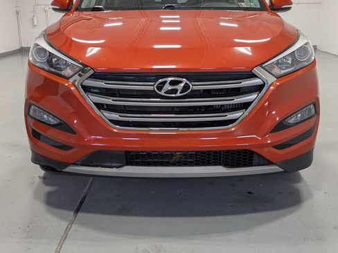 Used 2017 Hyundai Tucson Limited w/ Limited Ultimate Package 03 image 2