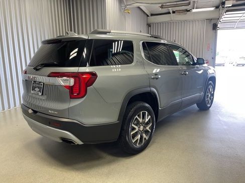 Used 2023 GMC Acadia SLE w/ Driver Convenience Package image 10