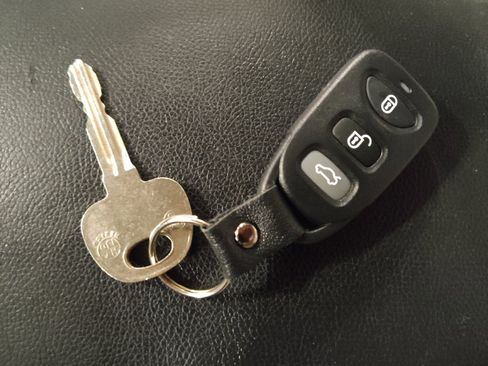 Used 2016 Hyundai Elantra SE FWD image 32