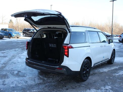 New 2026 Kia Carnival SX w/ SX Dark Edition Package image 7